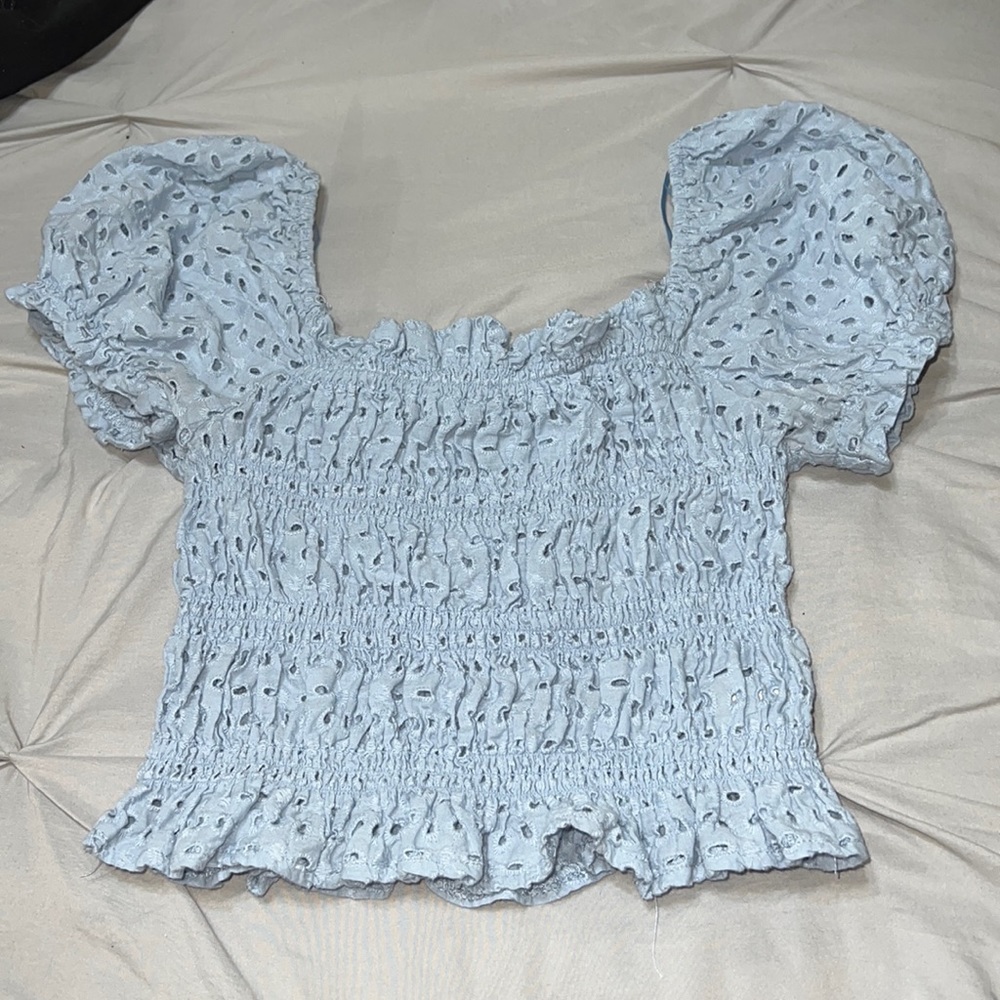 Baby blue, small, puff shoulder top